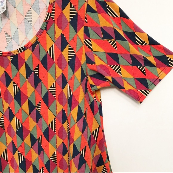 LuLaRoe Women’s Classic Tee Top Size XS - Picture 3 of 5